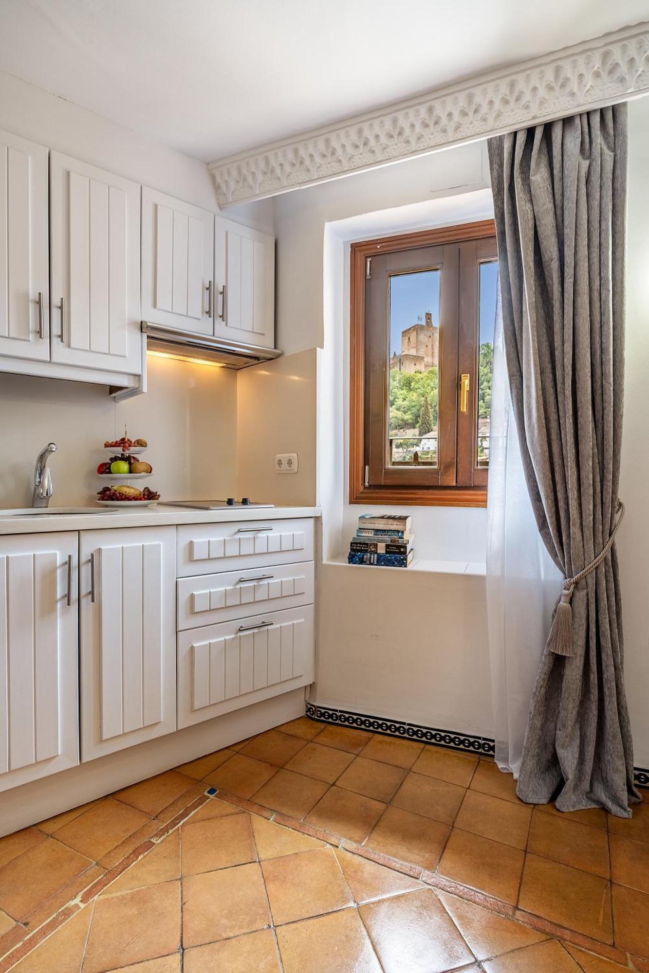 Adanar-Apartamentos Muralla Ziri Grenada Zewnętrze zdjęcie