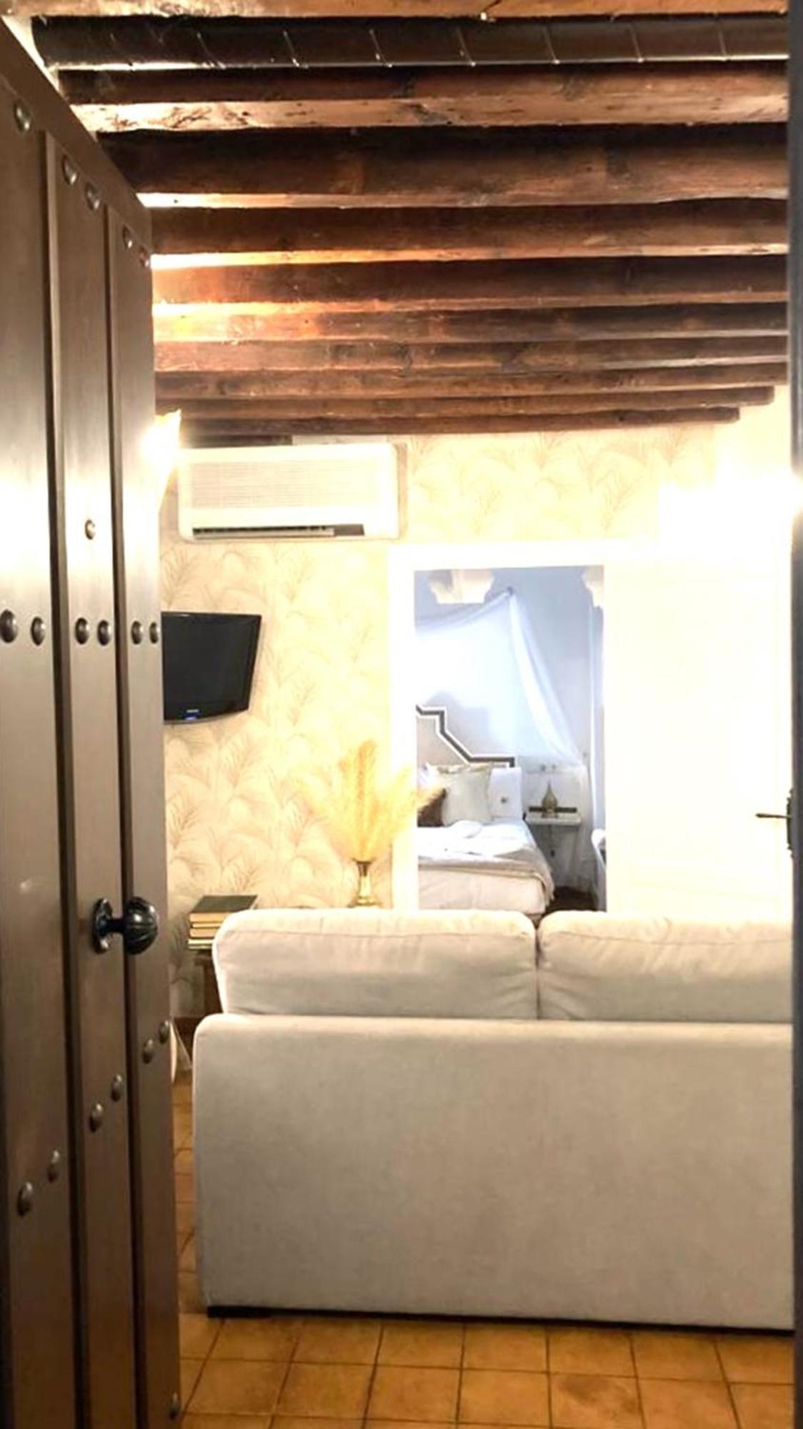 Adanar-Apartamentos Muralla Ziri Grenada Zewnętrze zdjęcie